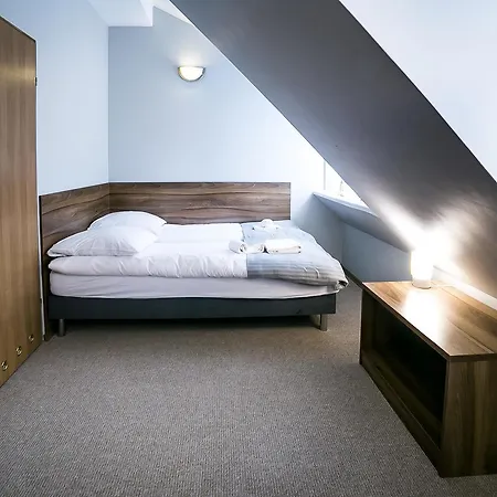 Gosciniec Lizawka 3* Poznań