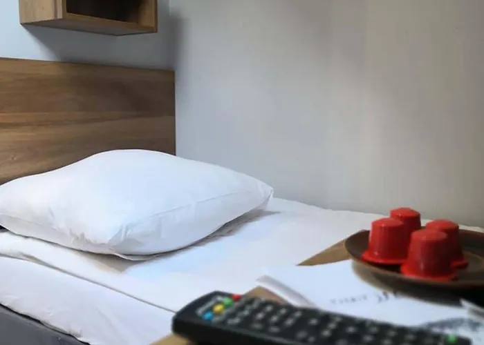 Gosciniec Lizawka 3* Poznan